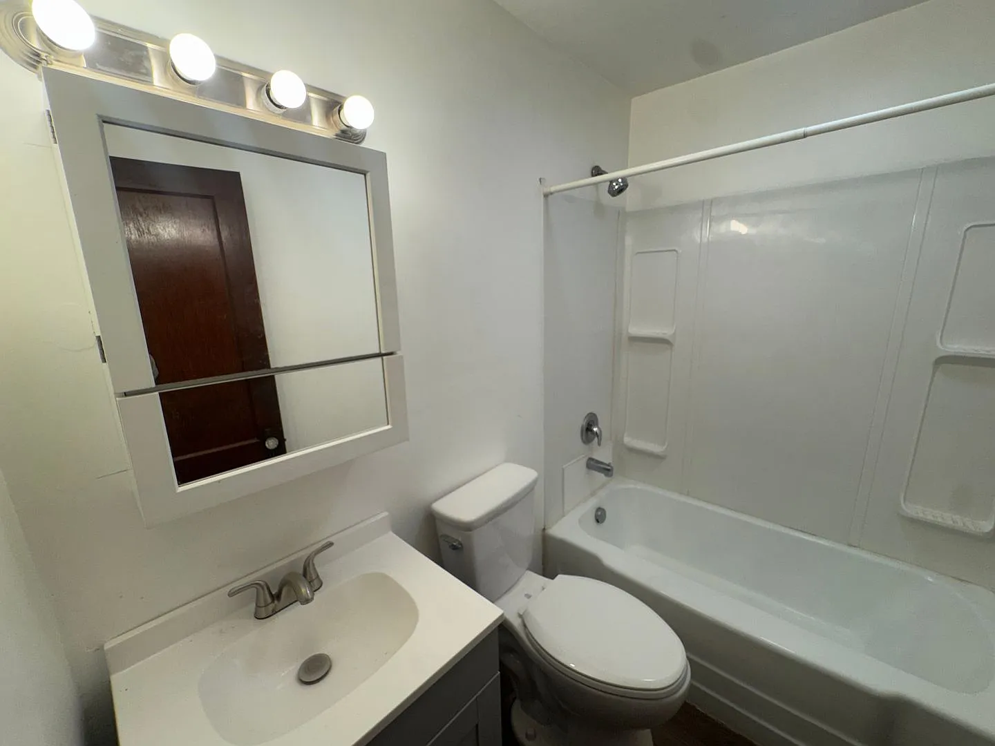 Duquesne 3 Bedroom 1.5 Bath House, Yard — Photo 3