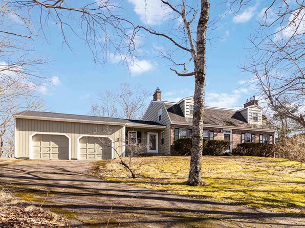 20 Maple Pl, Upper Tantallon, NS B3Z 1C6