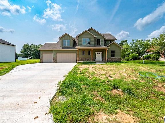 3rd image of 3581 Bridlewood Ln