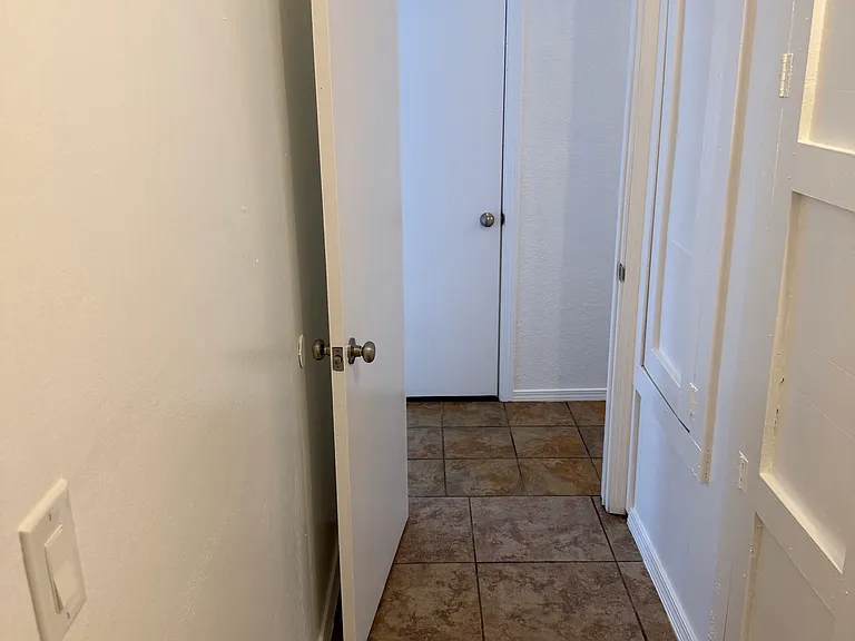 324 NW 96th St — Photo 5