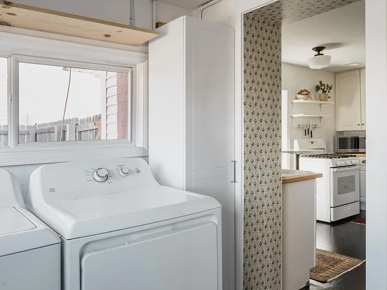 415 Pierce St — Photo 14
