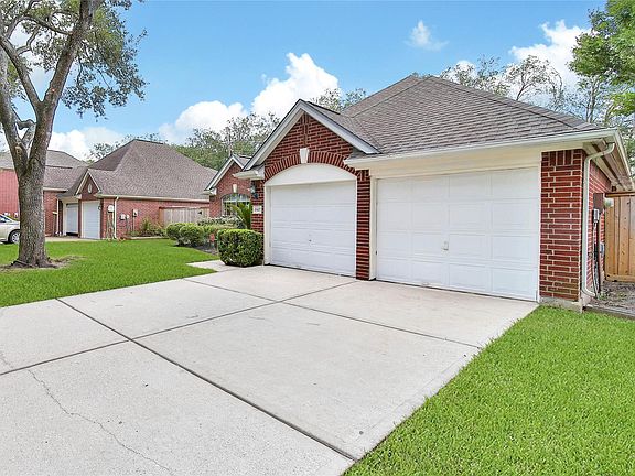 4th image of 15427 Truslow Point Ln