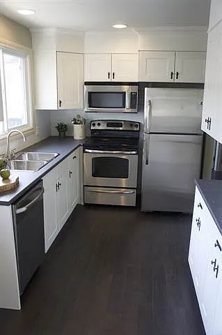 2 bed, 1.0 bath, 800 sqft, $1,300 — Photo 3