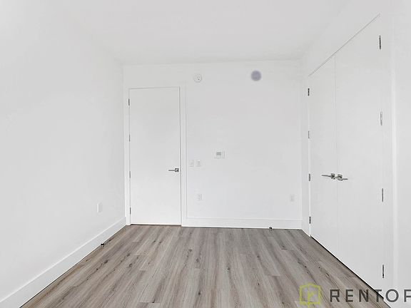 5th image of 224 E 135th St APT 1302