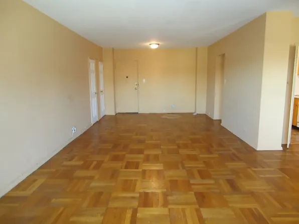 110-45 Queens Boulevard image 1 of 21