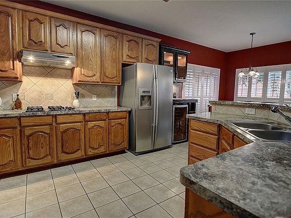2nd image of 8400 Desert Dunes Trl