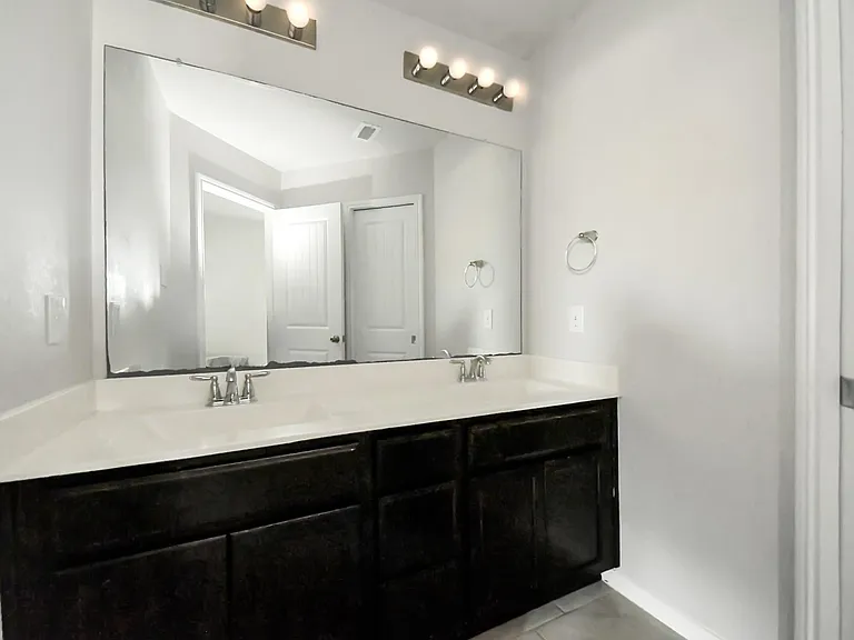 18319 Pin Oak Lake Dr — Photo 20