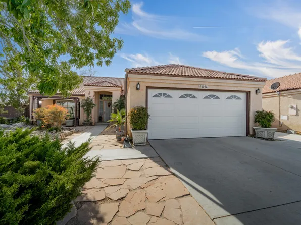 1024 Royal Palm Dr, Rosamond, CA 93560