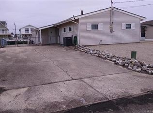 17 W Mohawk Dr, Little Egg Harbor, NJ 08087