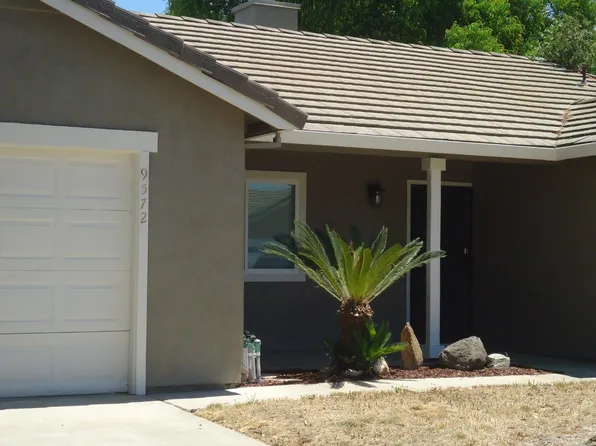 9572 N Stonewall Ct, Delhi, CA 95315
