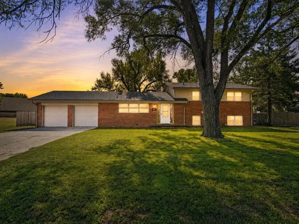 2244 N Marigold Ln, Wichita, KS 67204