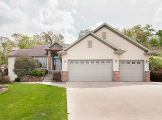 707 Oak Timber Dr, Onalaska, WI 54650