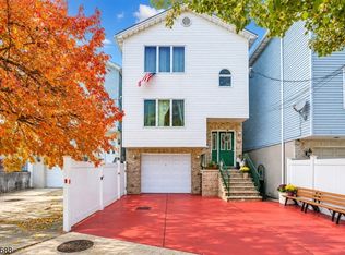 59 Polk St, Newark City, NJ 07105