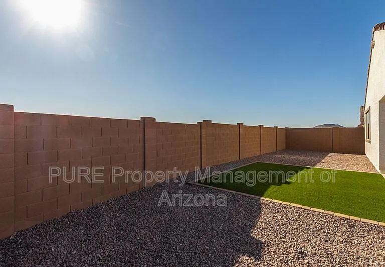 23970 N 148th Dr — Photo 16