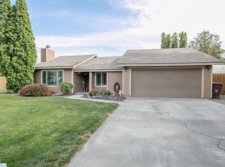 1907 W 36th Pl, Kennewick, WA 99337