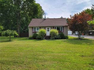 563 Creek Rd, Poughkeepsie, NY 12601