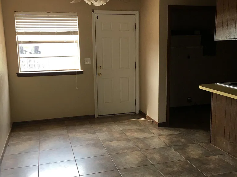 2623 Elwood Dr — Photo 5