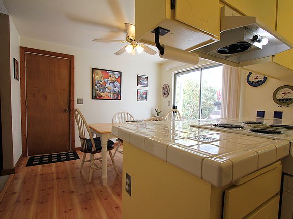 3rd image of 5109 Carole Dr NE