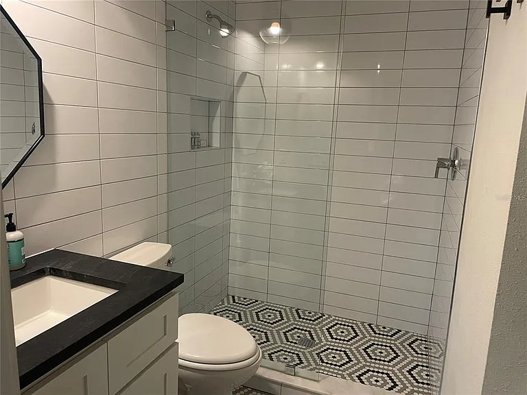 1910 Morrill St #6 — Photo 10
