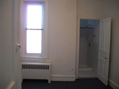 2nd image of 3353 N Park Ave