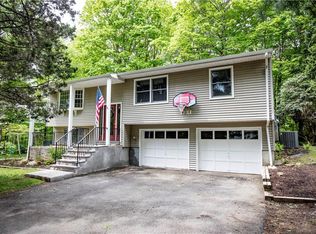 51 Englewood Ter, Mahopac, NY 10541