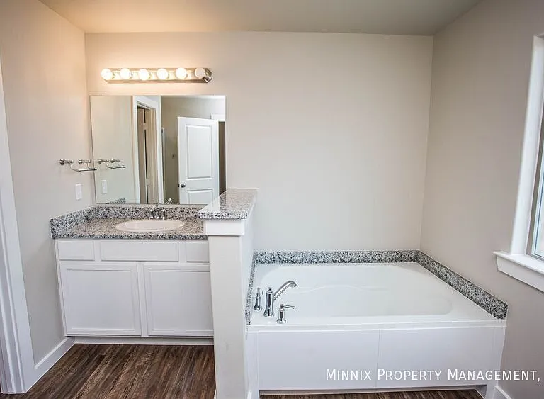 2150 Kirksey Ave — Photo 27