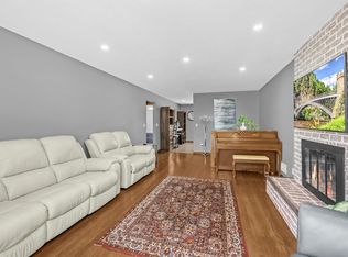 1738 Palisade Cir, Eagan, MN 55122