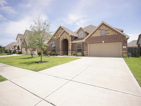 5th image of 2110 Holly Manor Ct