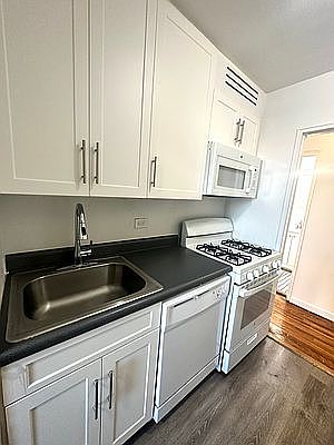 5th image of 51-15 Van Kleeck St #3L