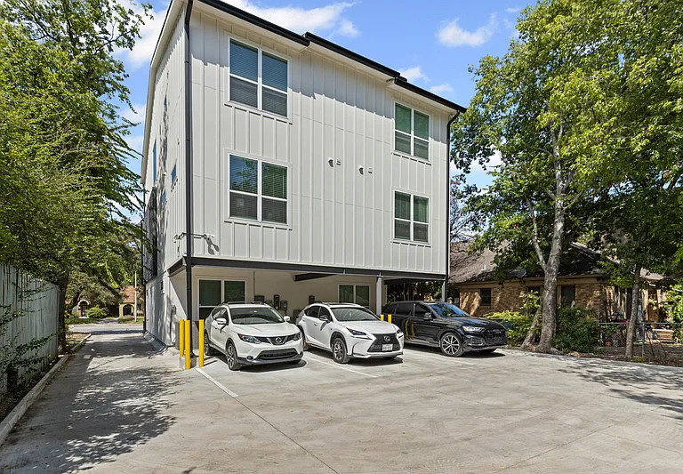3315 S University Dr — Photo 19