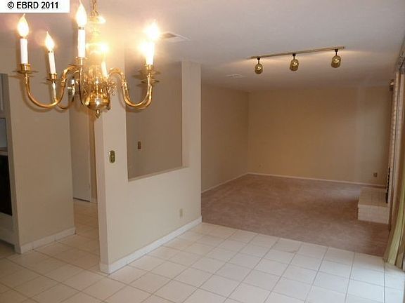 4th image of 2356 Del Monte Dr