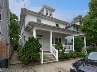 26 W Lemon St, Lititz, PA 17543