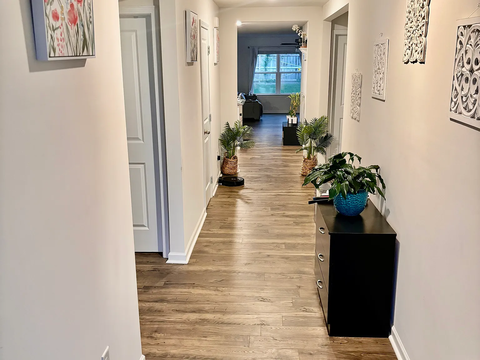 4 bed, 1774 sqft, $2,400 — Photo 2