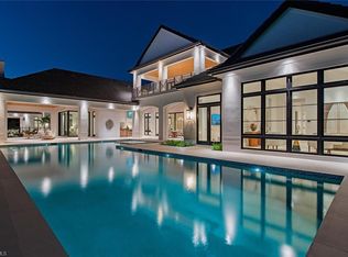 117 West St, Naples, FL 34108