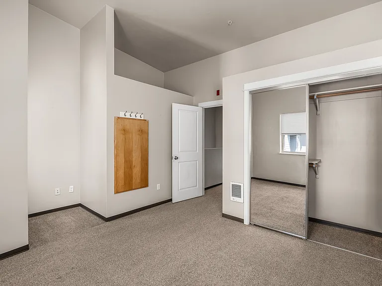 2 bedroom - Bedroom space