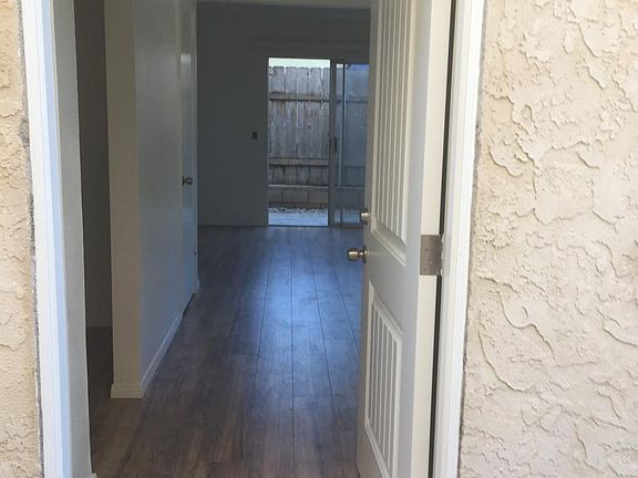 2nd image of 1719 Grand Ave
