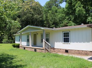 216 E Camp Kiro Rd, New Bern, NC 28560