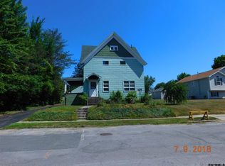 5 Lindsay St, Amsterdam, NY 12010