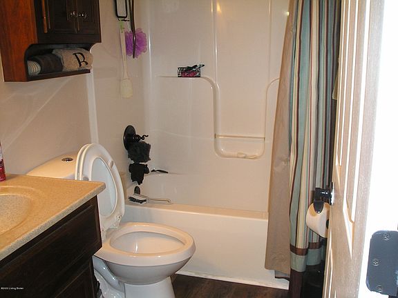 5th image of 107 Jellico Dr #1