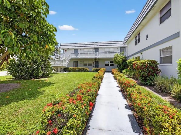 294 Tuscany Lane, Delray Beach, FL 33446