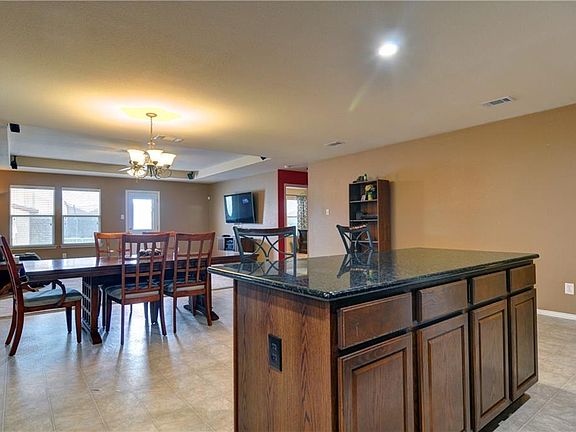 4th image of 1246 Wysteria Ln