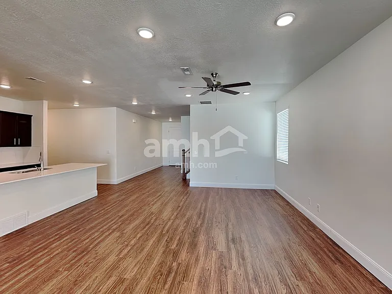 3344 S Fields Ave — Photo 5