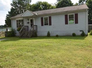 312 Youngs Rd, Petersburg, VA 23803