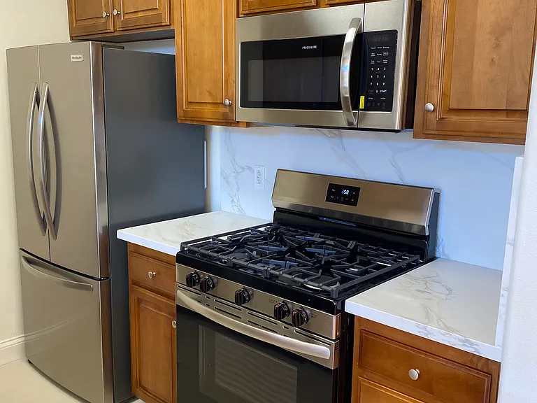 2030 Dracena Dr #29 — Photo 10