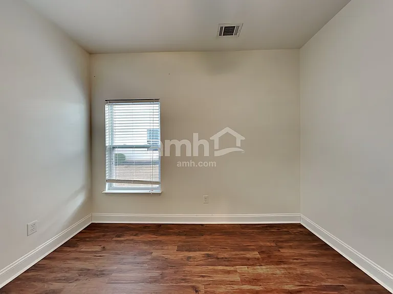 24 Madeline Cir — Photo 12
