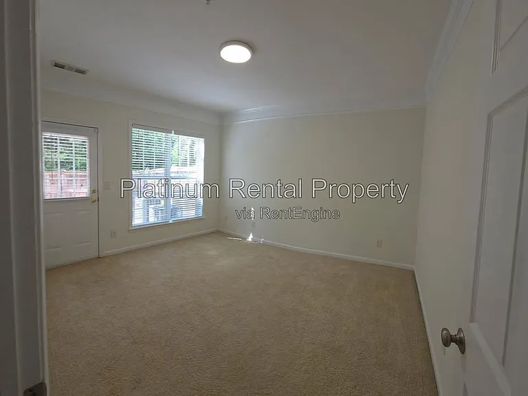 221 Balaban Cir — Photo 75
