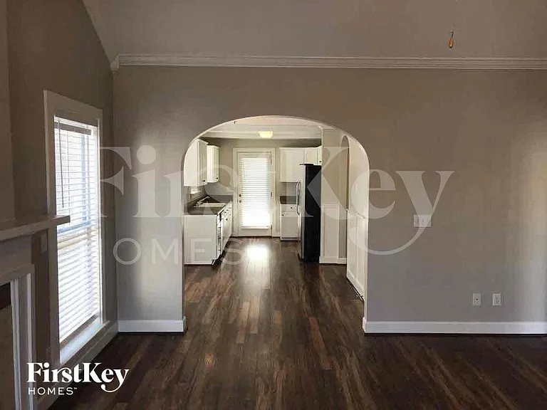 153 Creekstone Trl — Photo 4