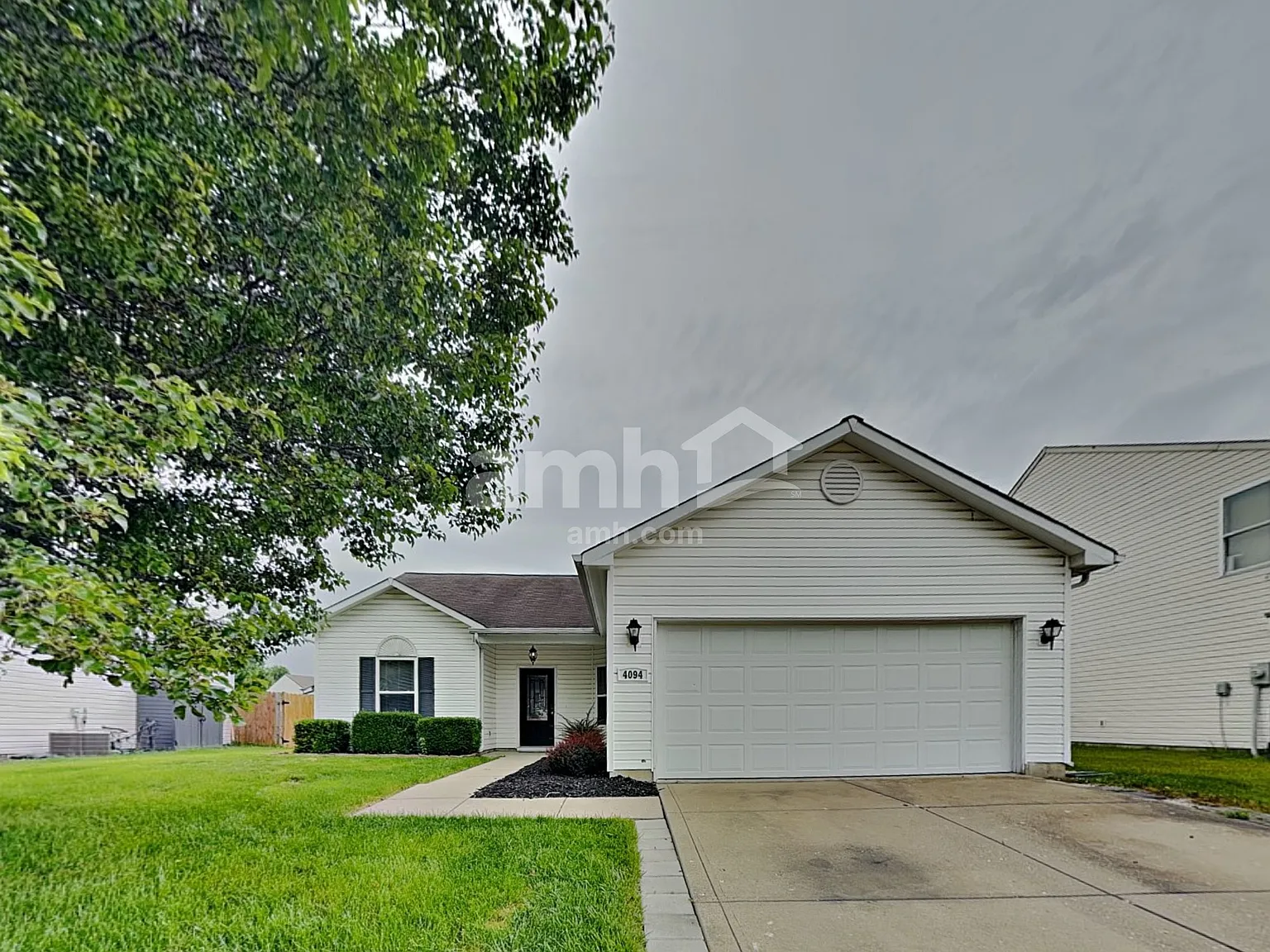 3 bed, 2.0 bath, 1222 sqft, $1,830 — Photo 1