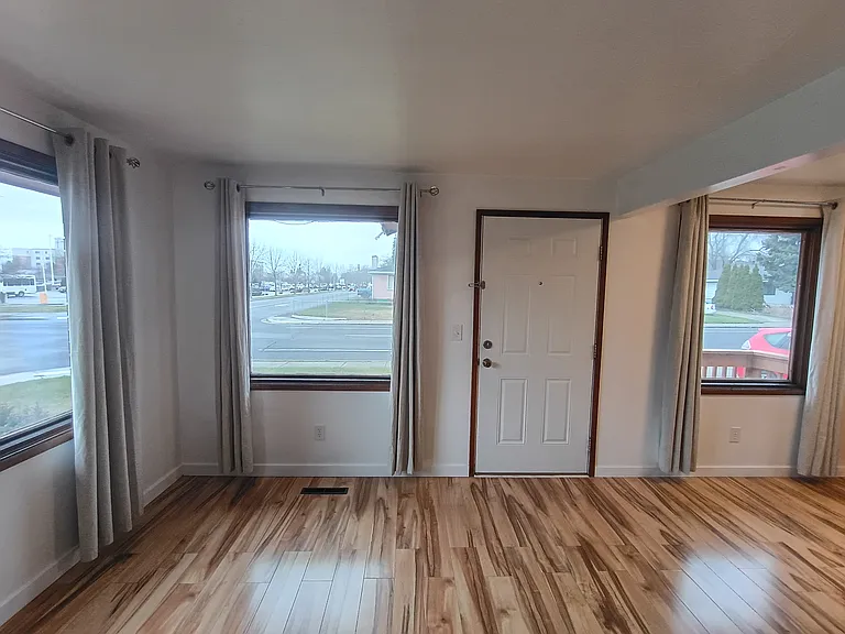 5904 N Addison St #507 — Photo 15