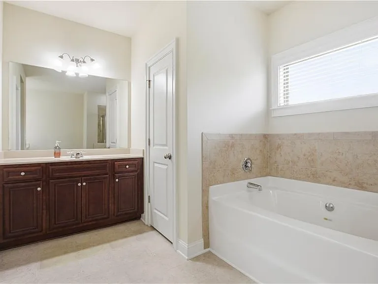 1220 Wesleyan Pl — Photo 36